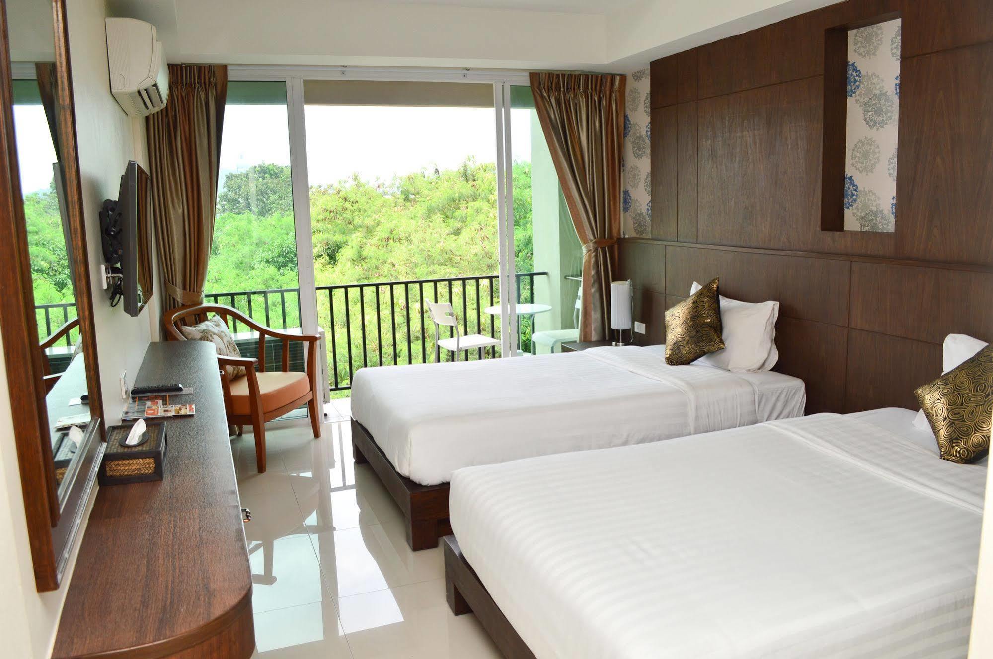Lub Sbuy House Hotel - Sha Phuket Exterior photo