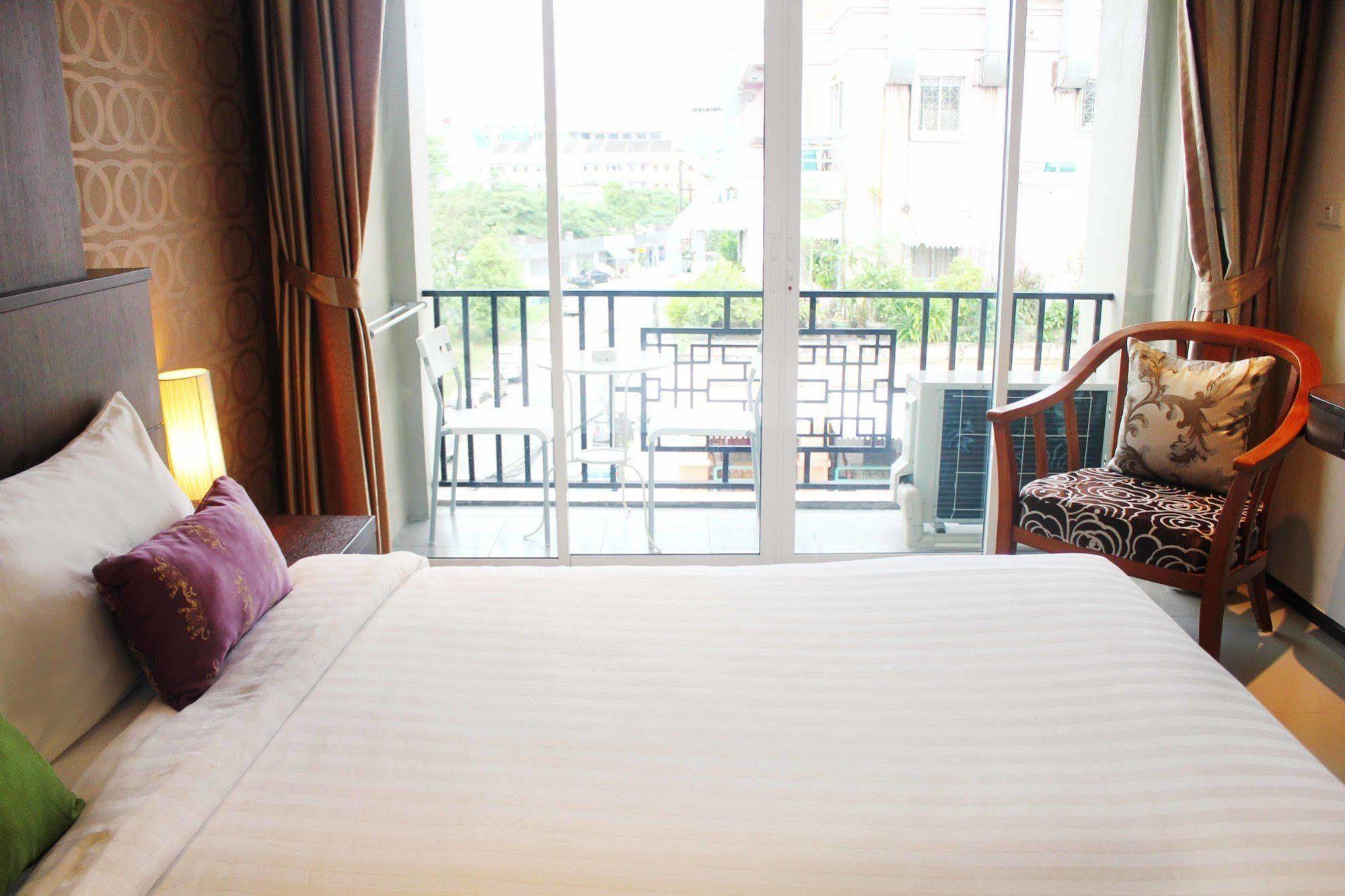 Lub Sbuy House Hotel - Sha Phuket Exterior photo